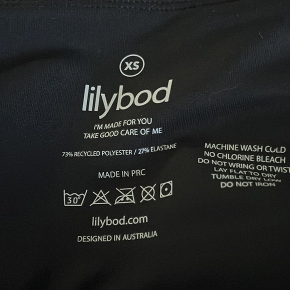 Lilybod drawstring leggings with pockets & matching sports bra. - Picture 4 of 5